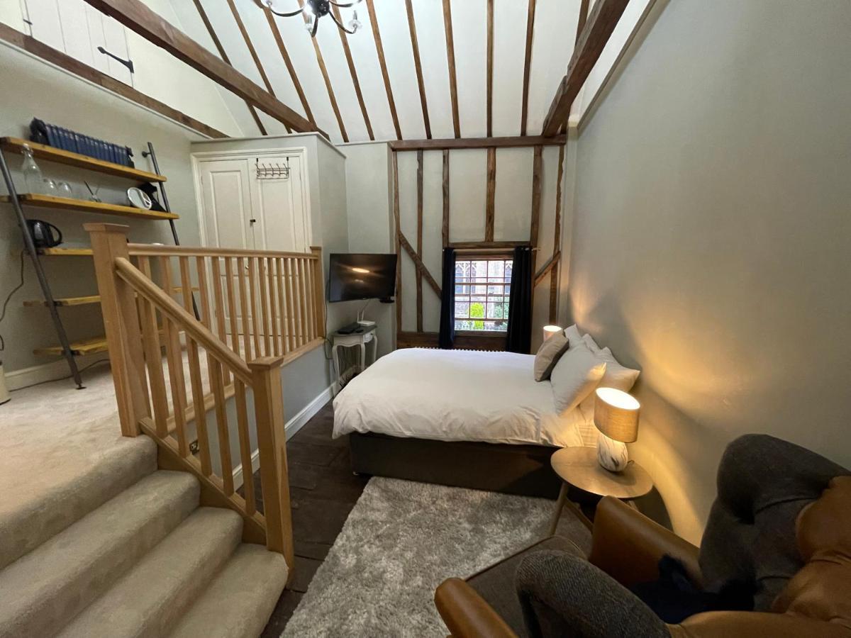 Crownplace Bury St. Edmunds Esterno foto